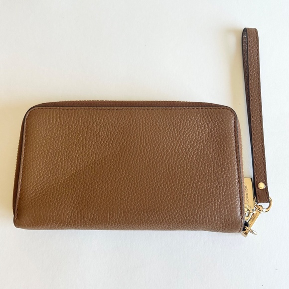 Michael Kors Tan Genuine Pebble Leather Zip Around Wallet - Picture 5 of 10
